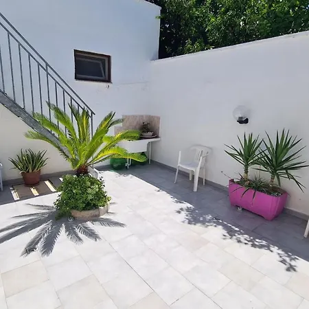Casa Rosa Holiday home Sogliano Cavour